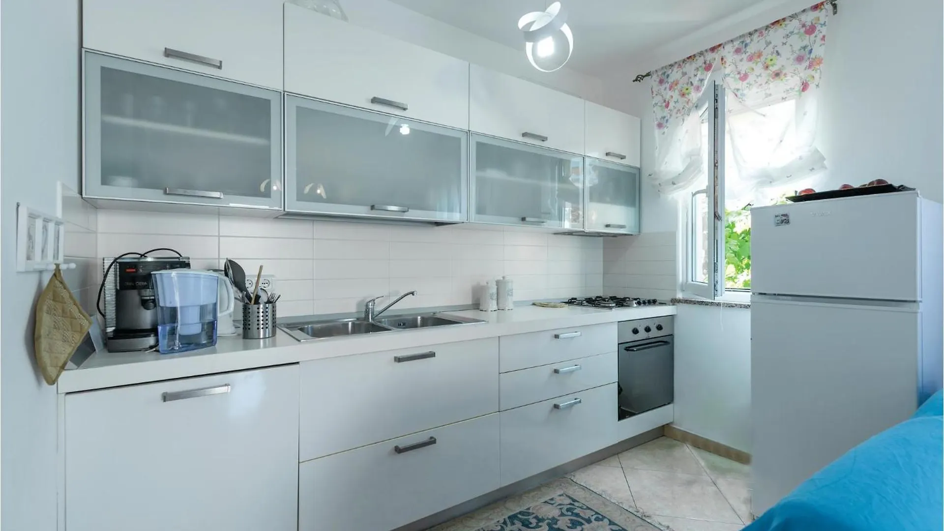 2 Bedroom Amazing Apartment In Porec