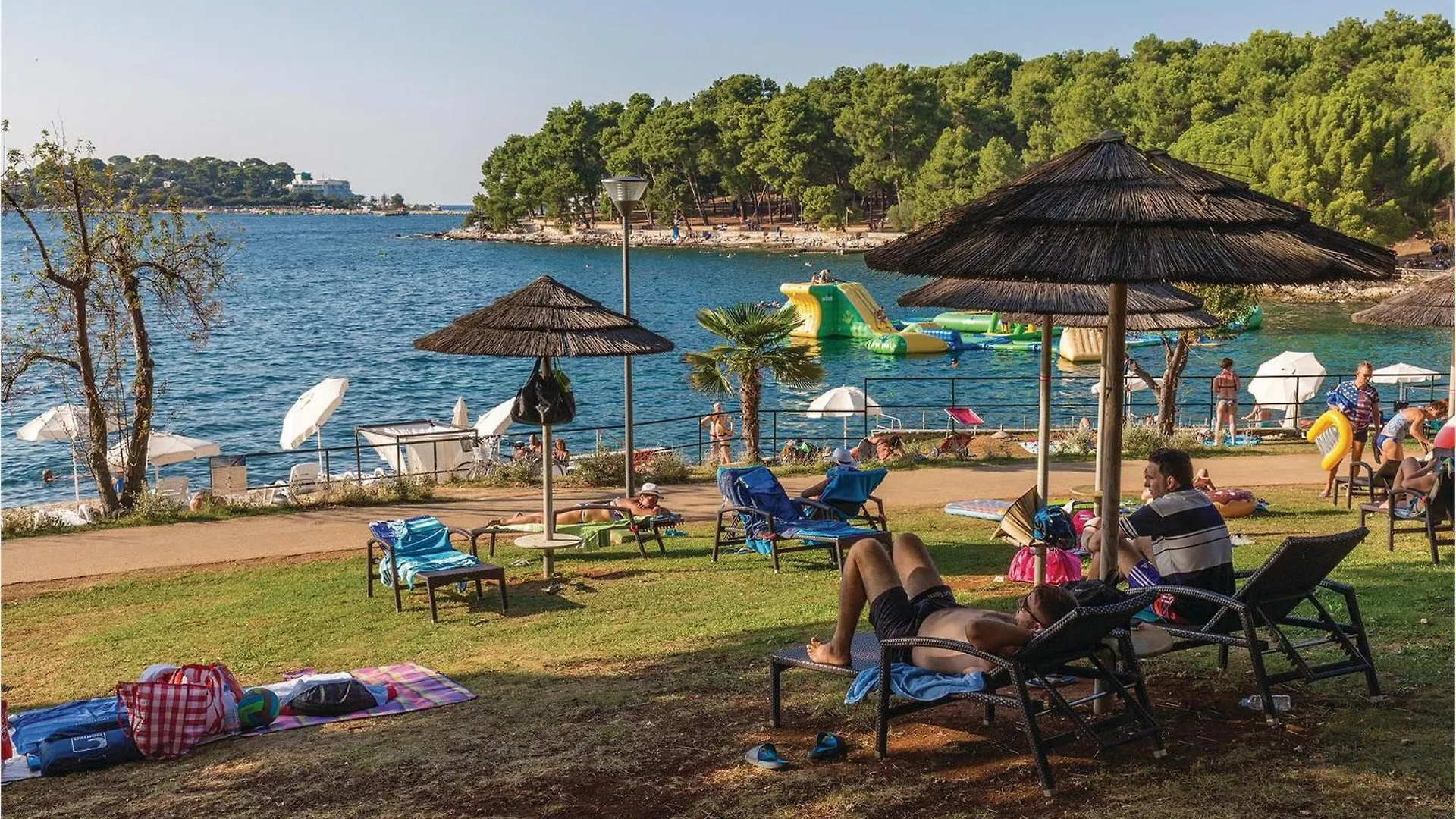2 Bedroom Amazing Apartment In Porec 0*,